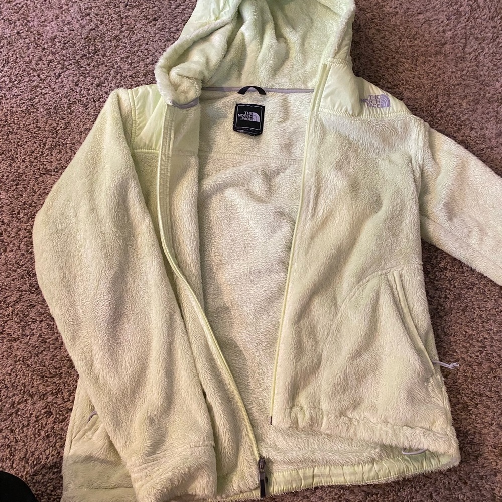 Women’s green fleece north face jacket